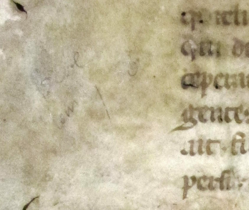 Marginal note in the outer column of the verso